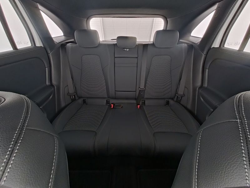 Mercedes-Benz EQA 2024