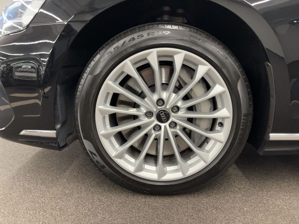 Audi A8 2024