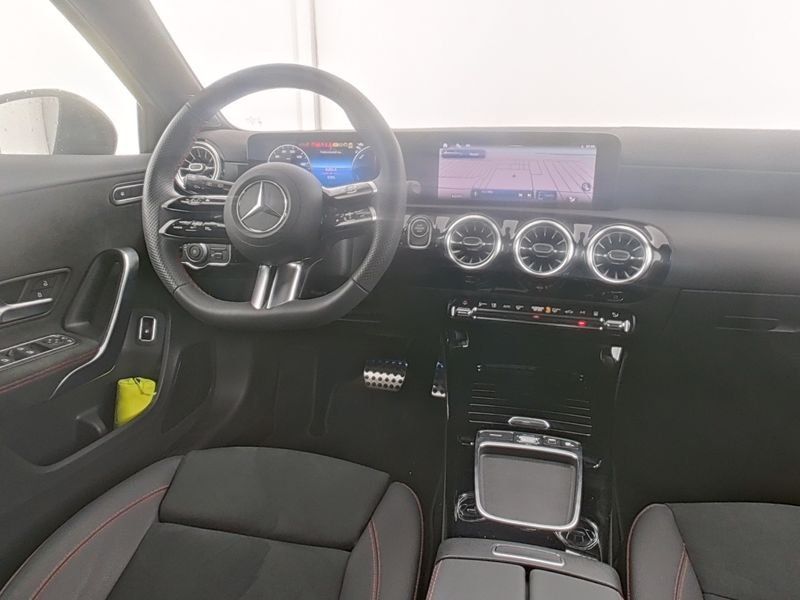 Mercedes-Benz A 250 2025