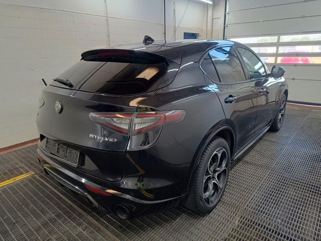 Alfa Romeo Stelvio 2024