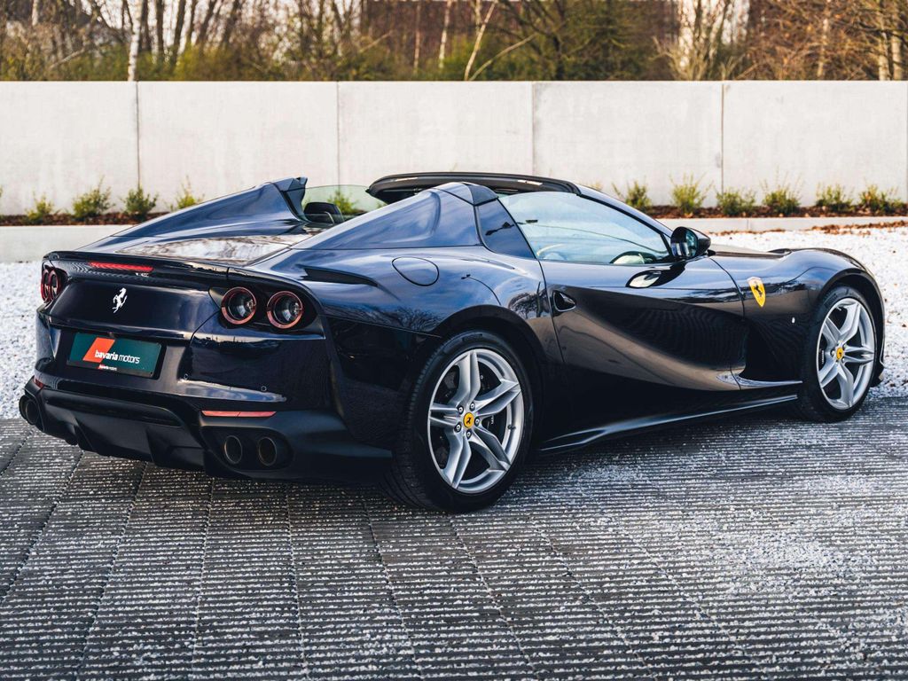Ferrari 812 2021