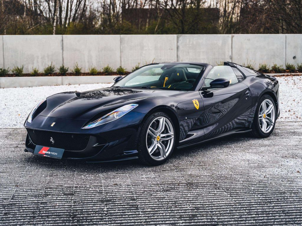 Ferrari 812 2021