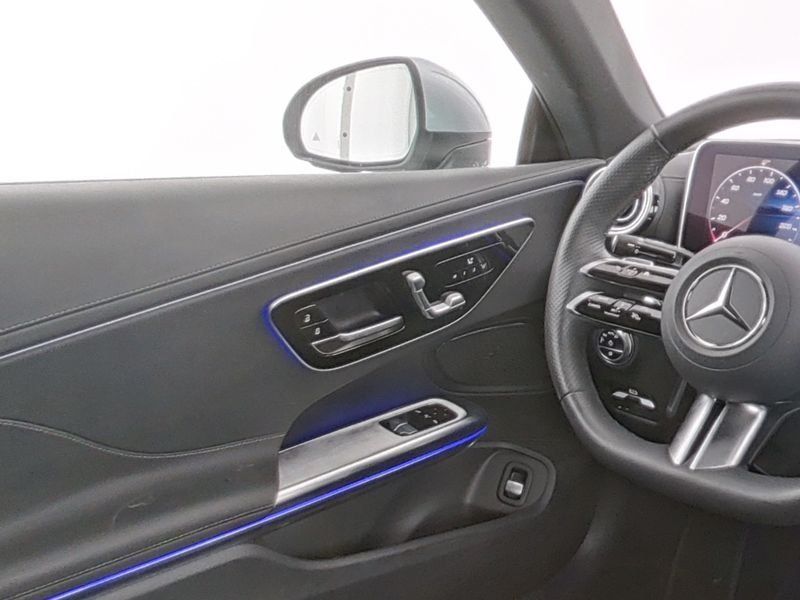 Mercedes-Benz CLE 200 2024