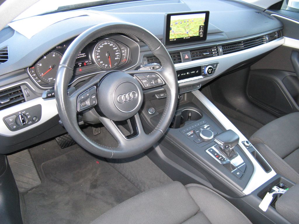 Audi A4 2017