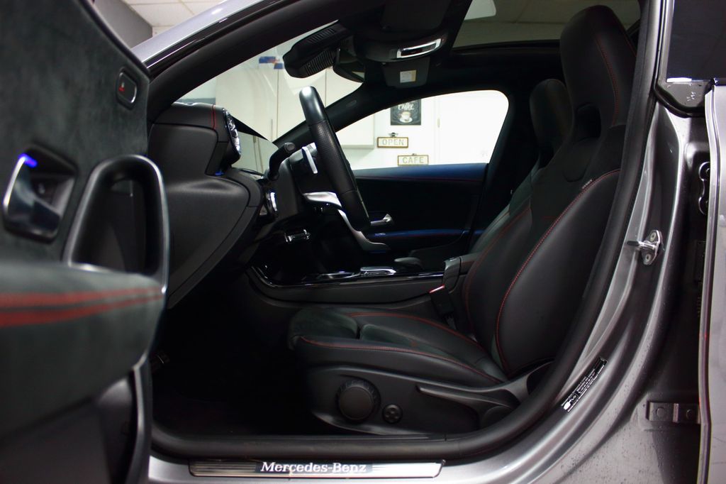 Mercedes-Benz CLA 250 2022