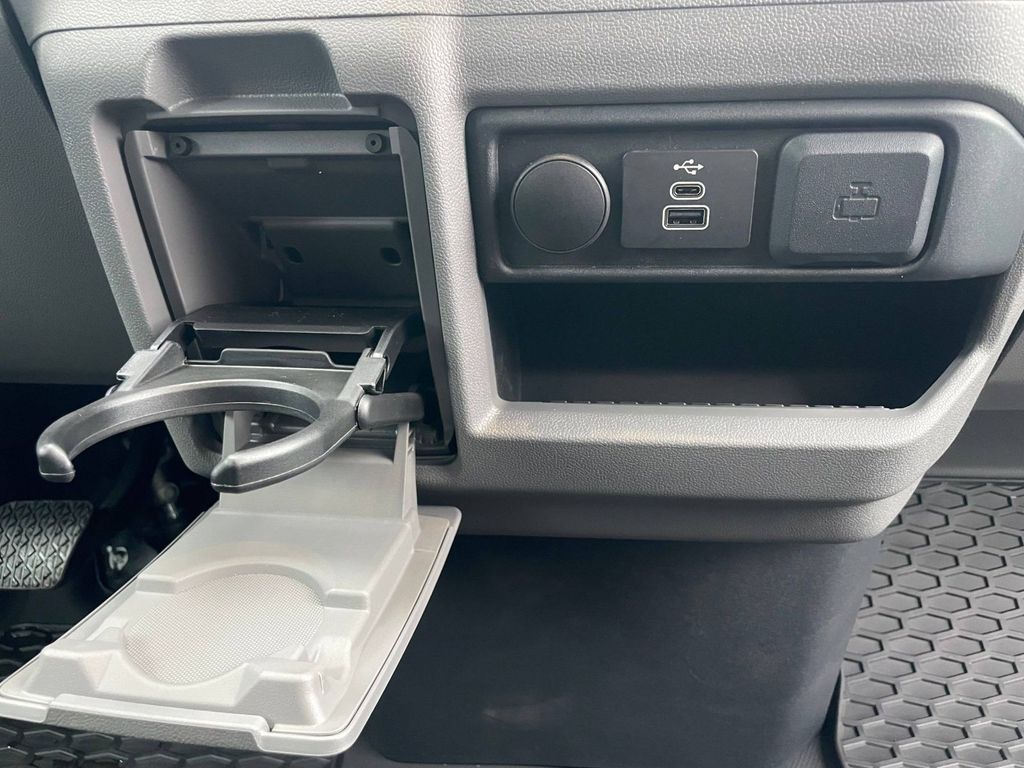 Volkswagen T7 Kombi 2025