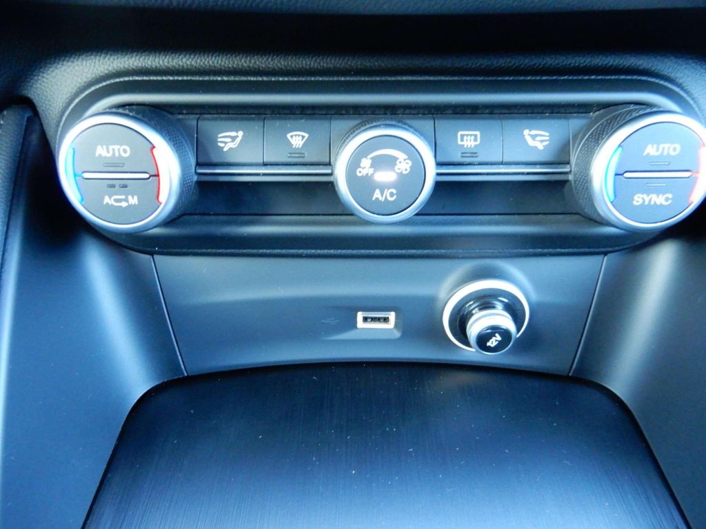 Alfa Romeo Stelvio 2020