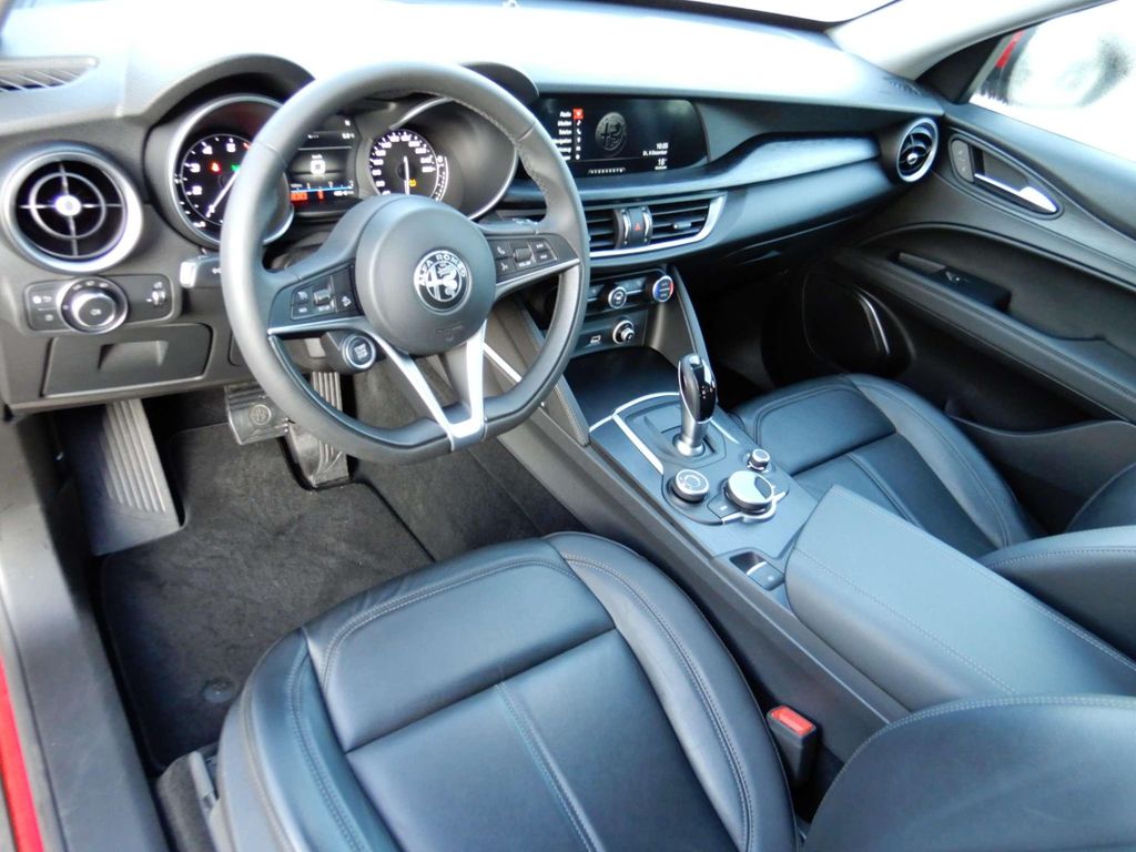 Alfa Romeo Stelvio 2020