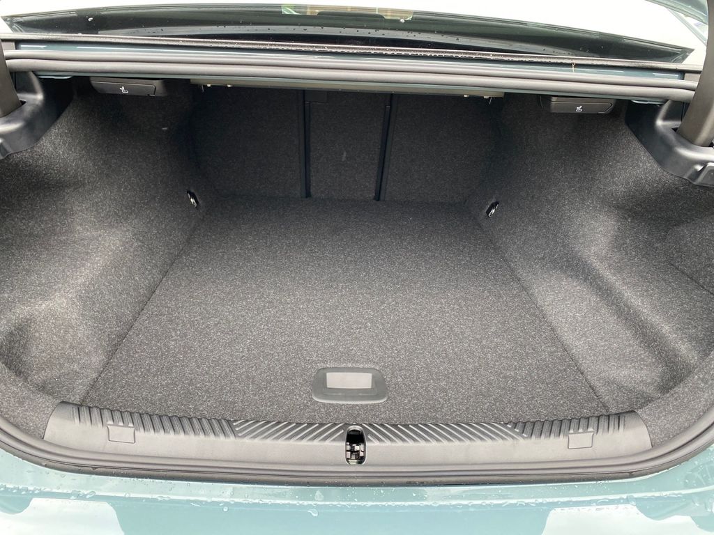 BMW i5 2025