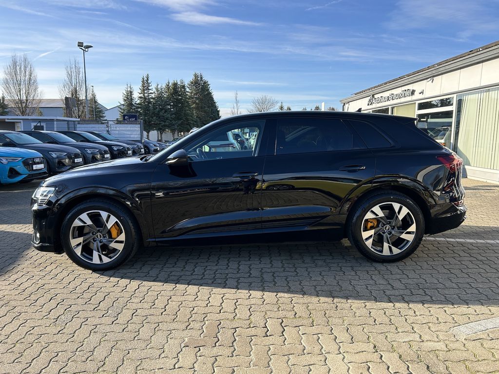 Audi e-tron 2022