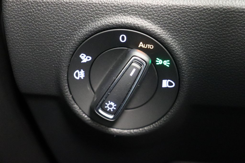 Volkswagen T-Roc 2024