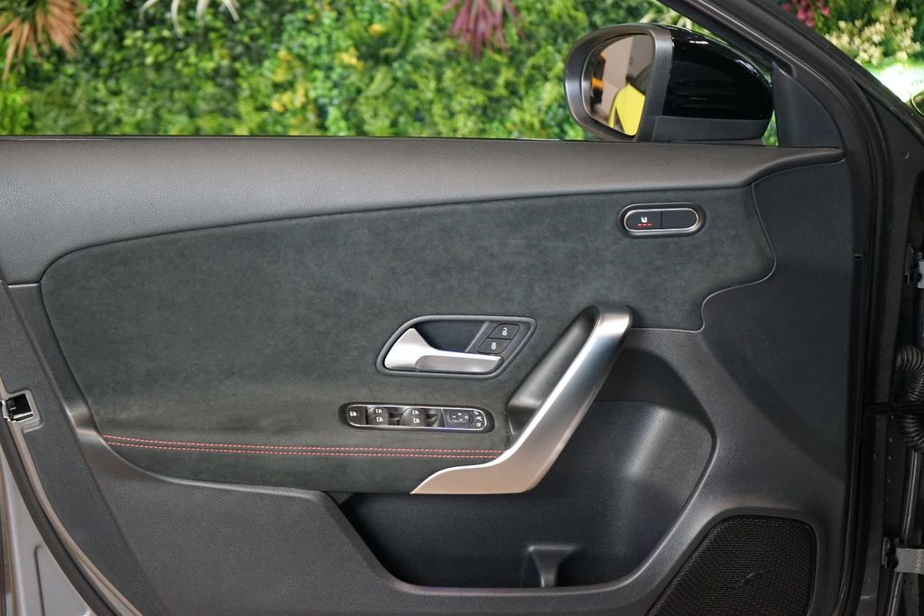 Mercedes-Benz A 200 2023