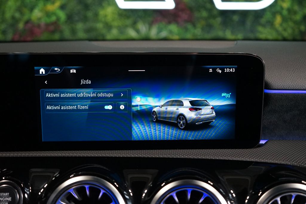 Mercedes-Benz A 200 2023