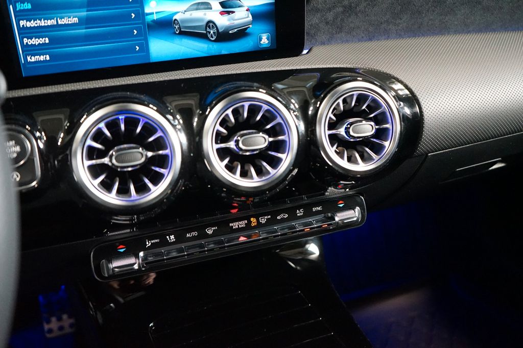 Mercedes-Benz A 200 2023