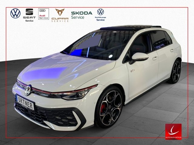 Volkswagen Golf 2025