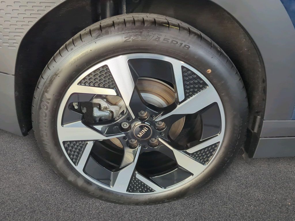 MINI John Cooper Works 2024