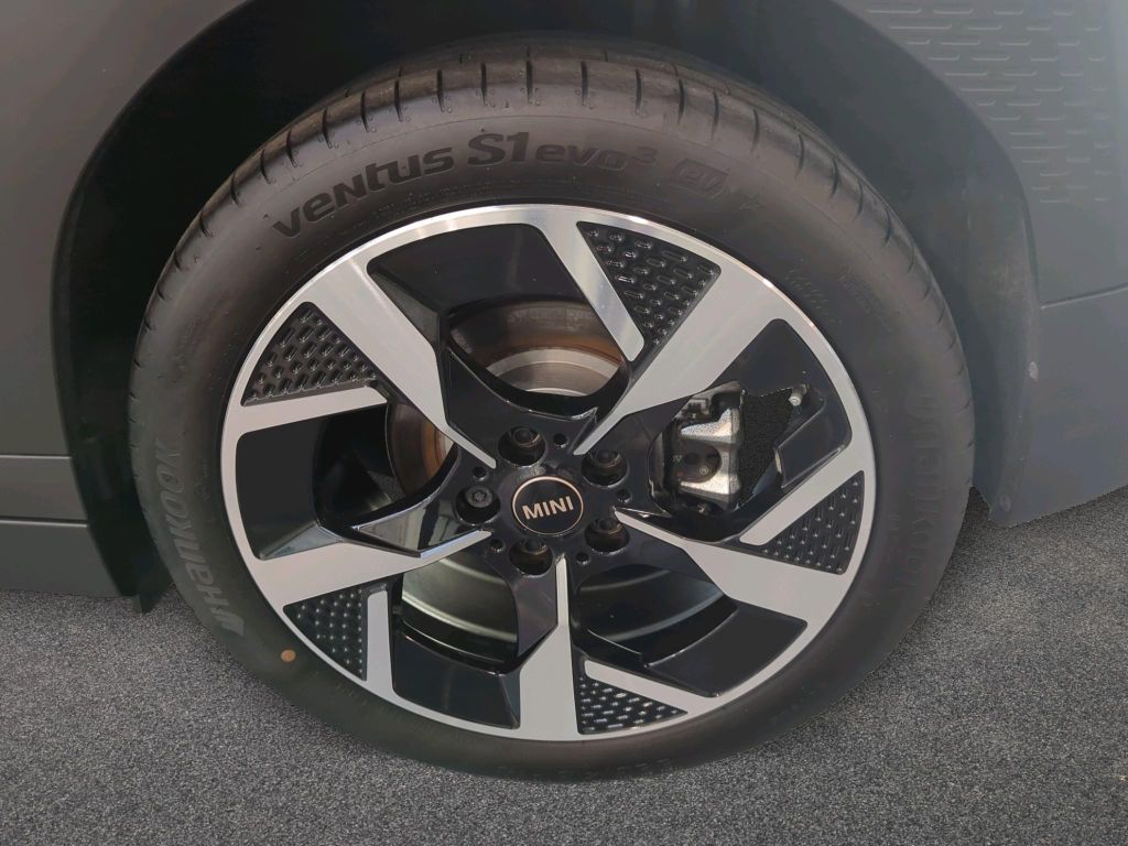 MINI John Cooper Works 2024