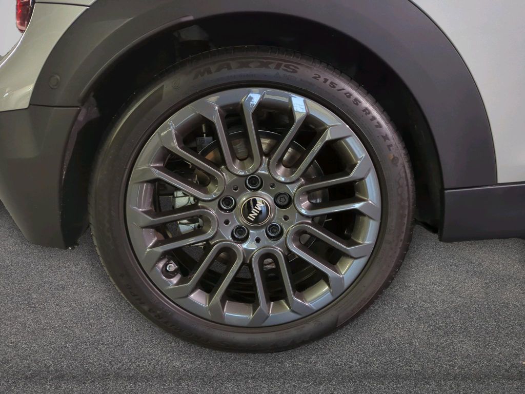 MINI Cooper Cabrio 2024