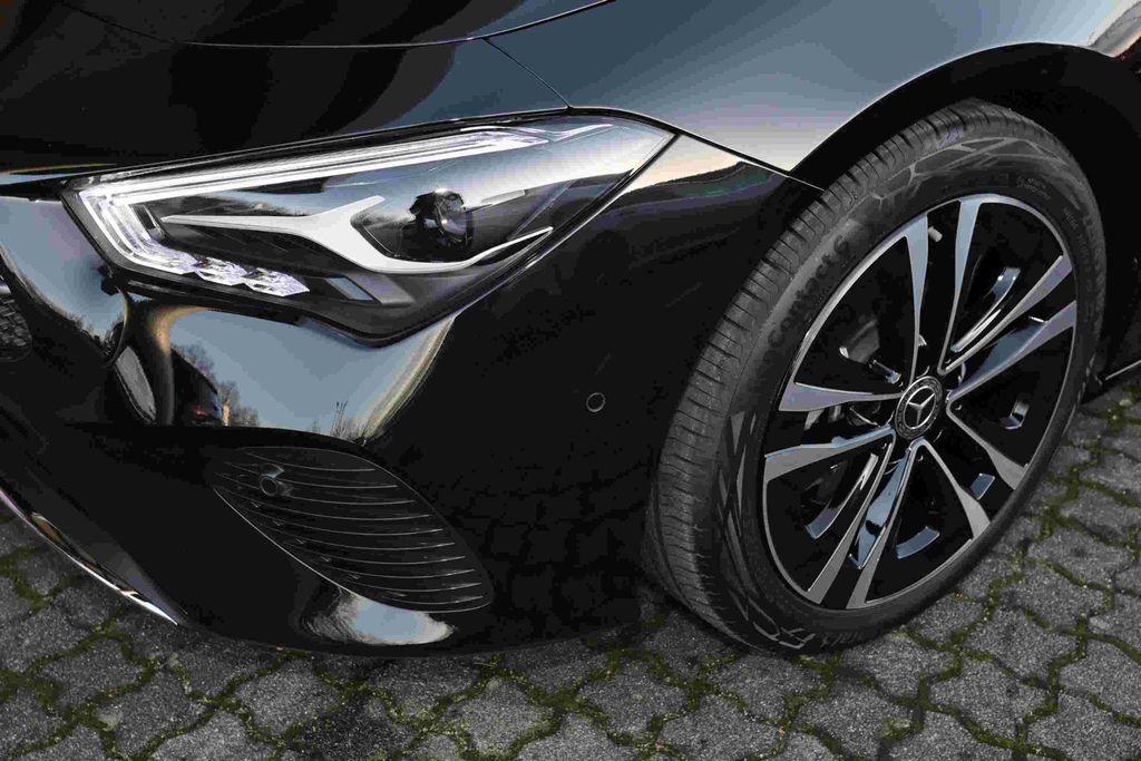 Mercedes-Benz CLA 180 2025