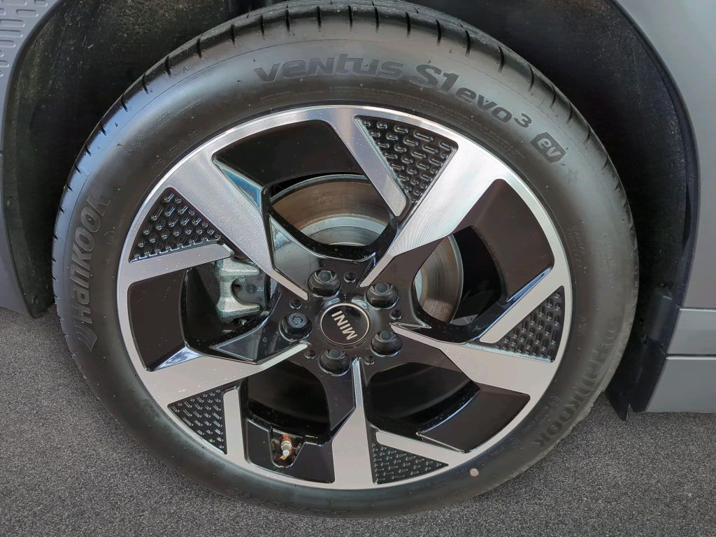 MINI John Cooper Works 2024