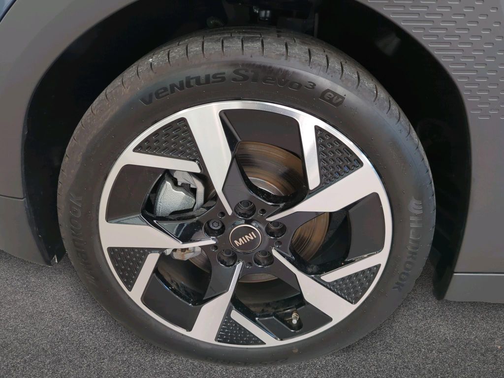 MINI John Cooper Works 2024