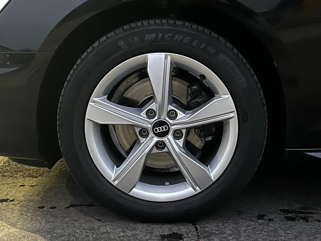 Audi A4 2021