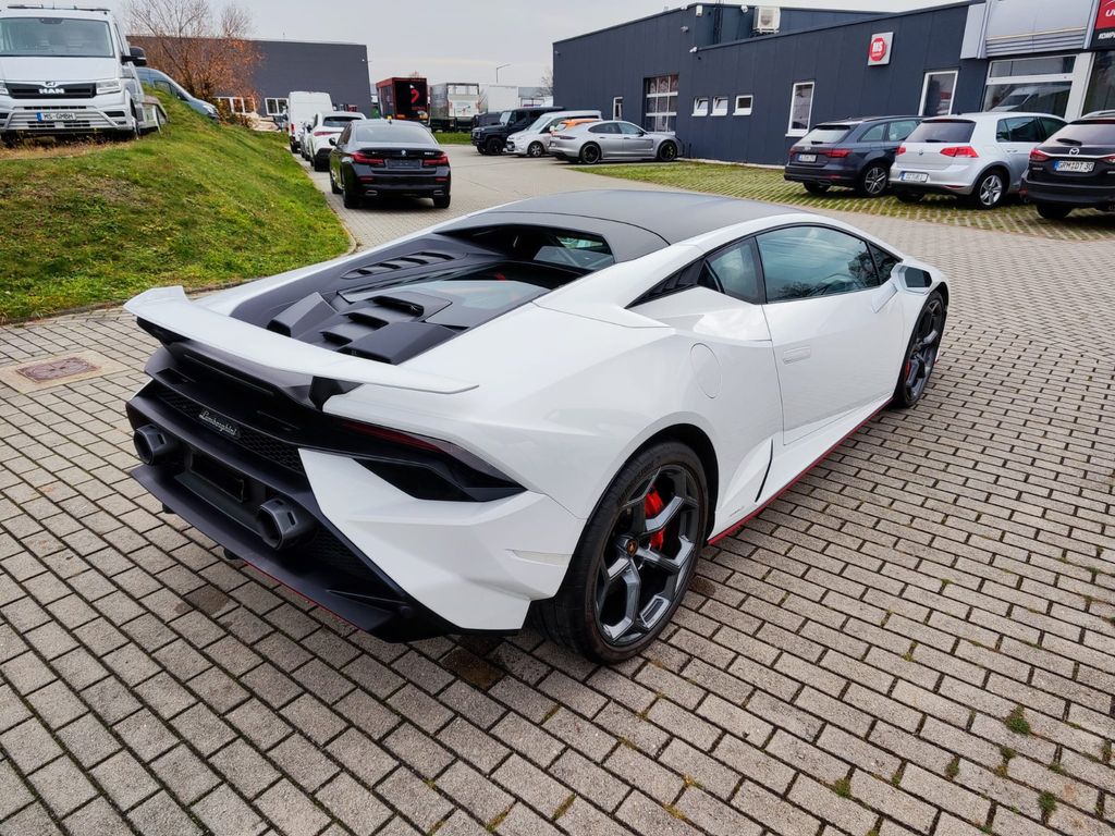 Lamborghini Huracán 2023