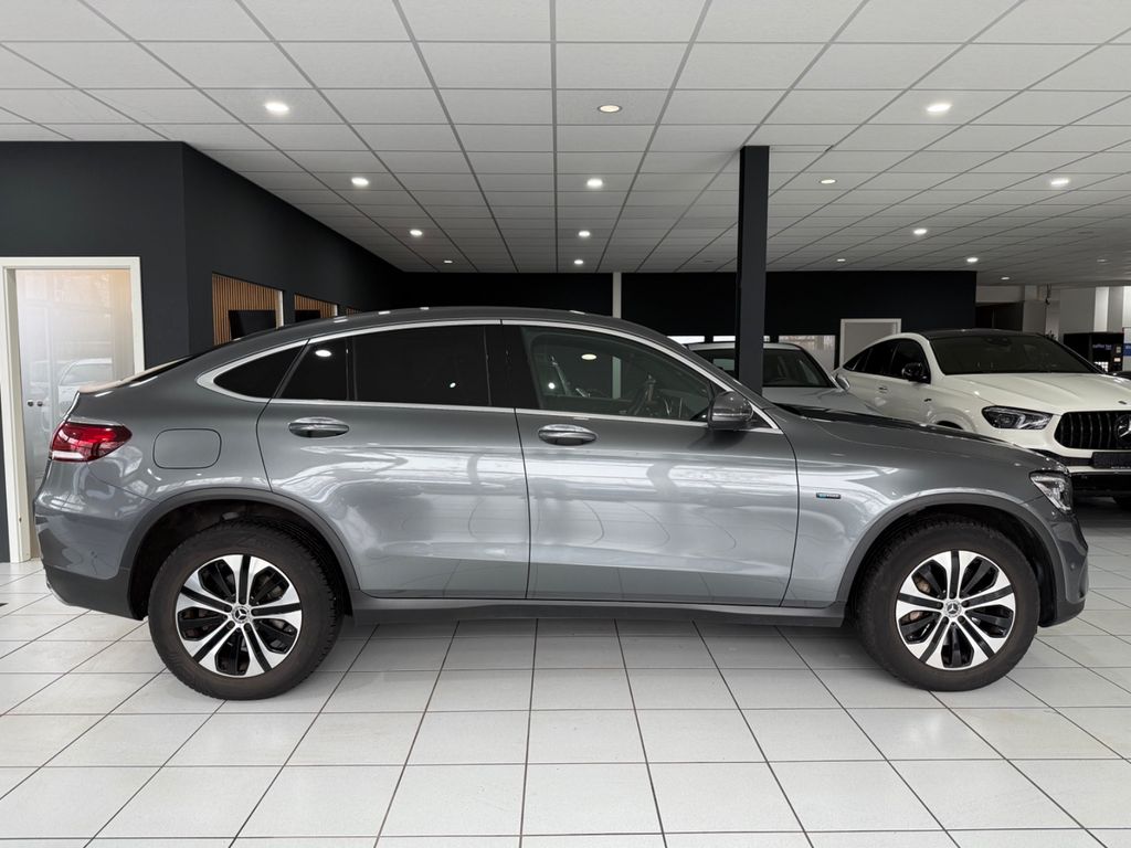 Mercedes-Benz GLC 300 2020