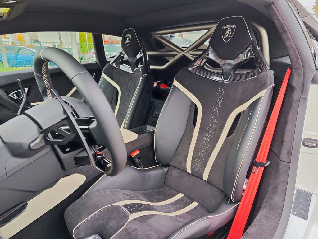 Lamborghini Huracán 2023