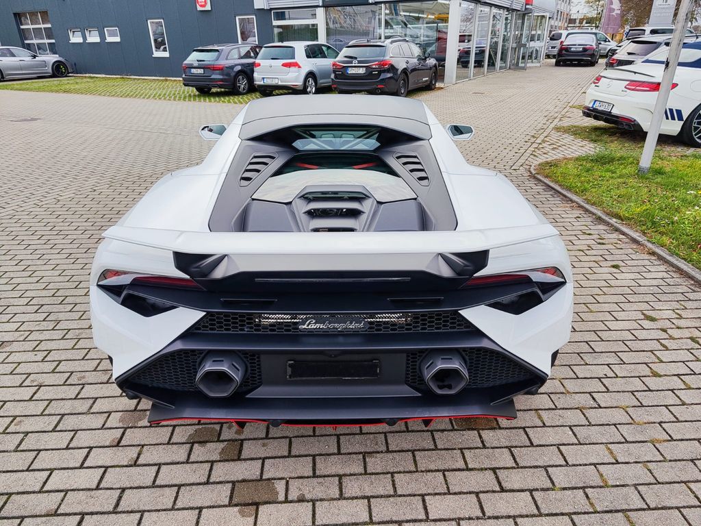 Lamborghini Huracán 2023