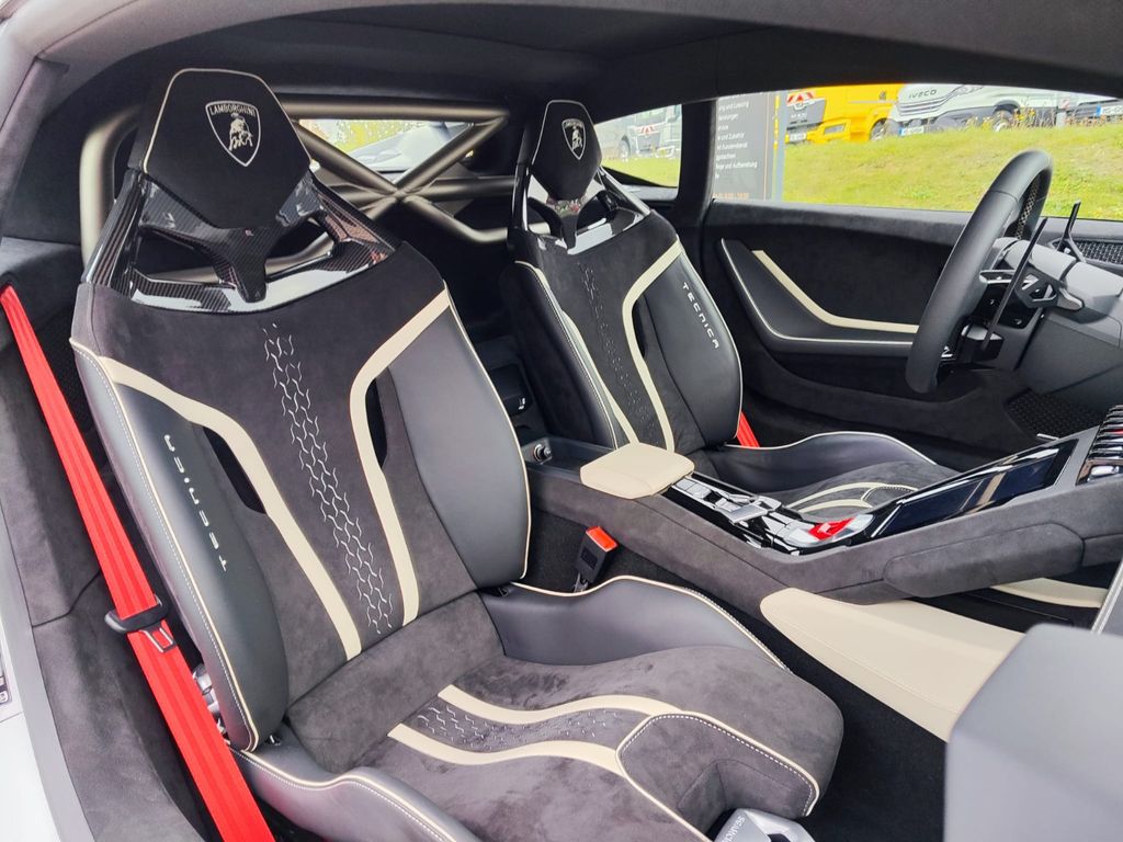 Lamborghini Huracán 2023