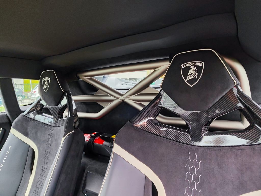 Lamborghini Huracán 2023