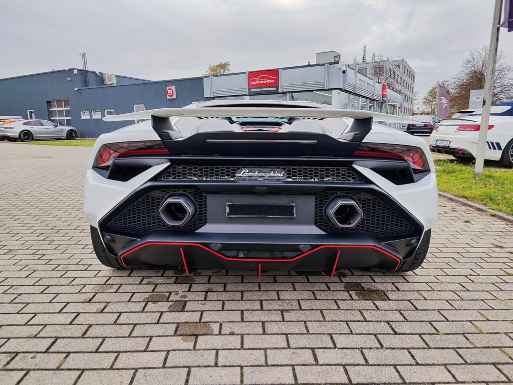 Lamborghini Huracán 2023