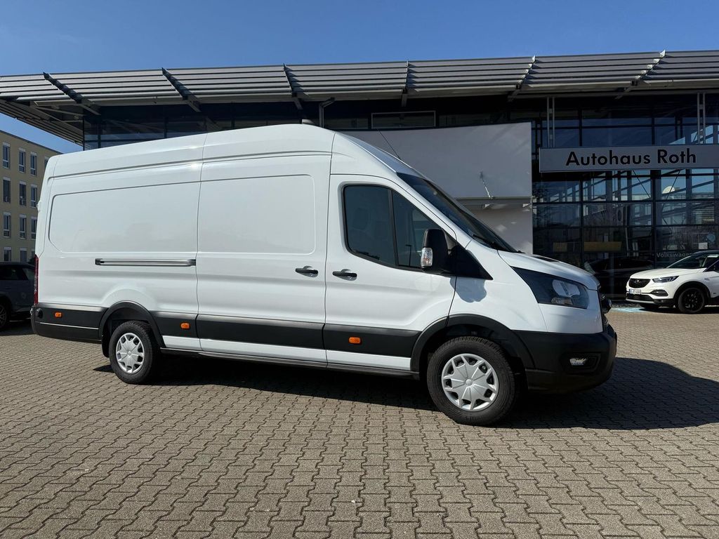 Ford Transit 2024