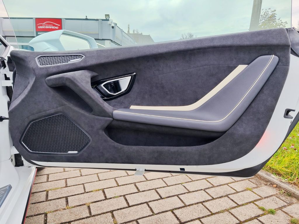 Lamborghini Huracán 2023