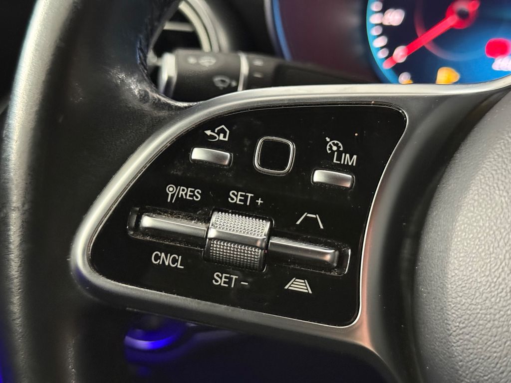 Mercedes-Benz GLC 300 2020