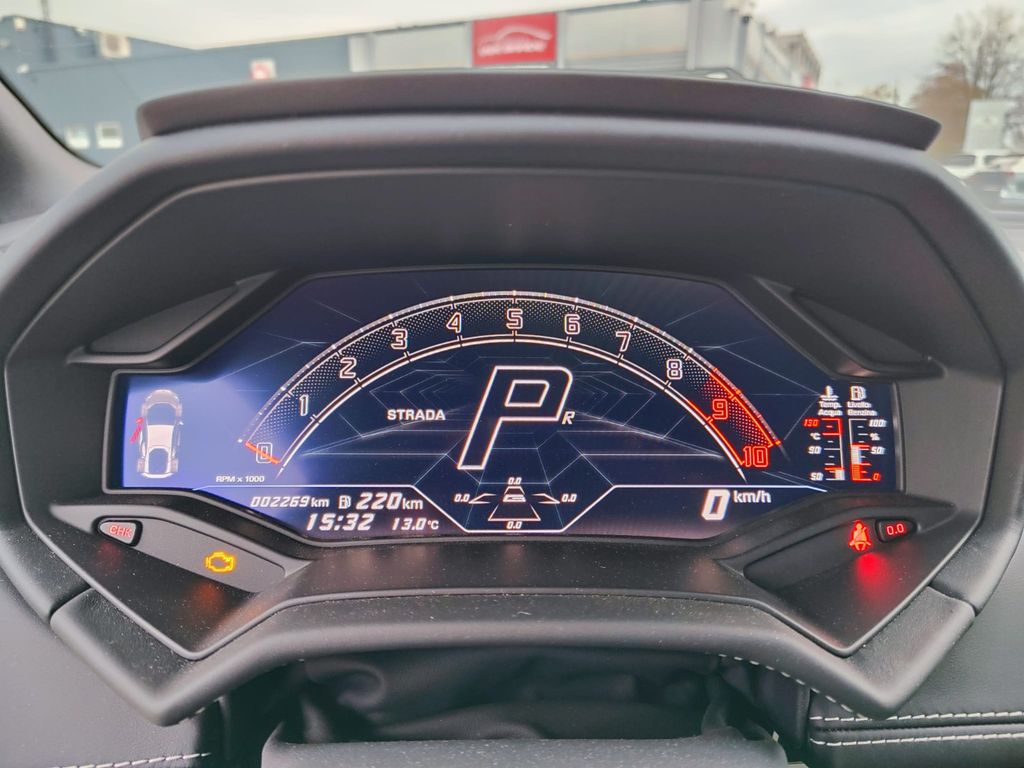 Lamborghini Huracán 2023