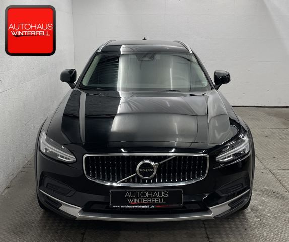 Volvo V90 Cross Country 2022