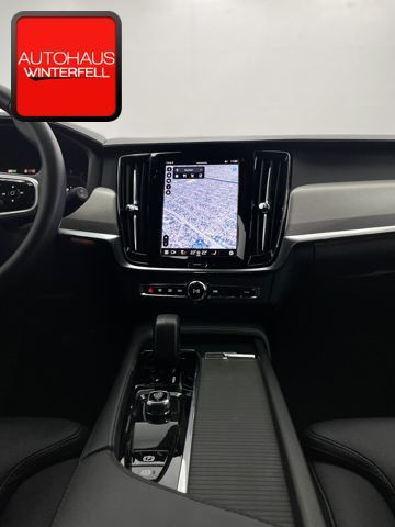 Volvo V90 Cross Country 2022