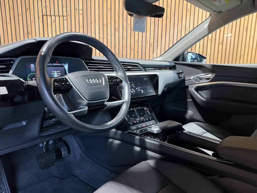 Audi e-tron 2022