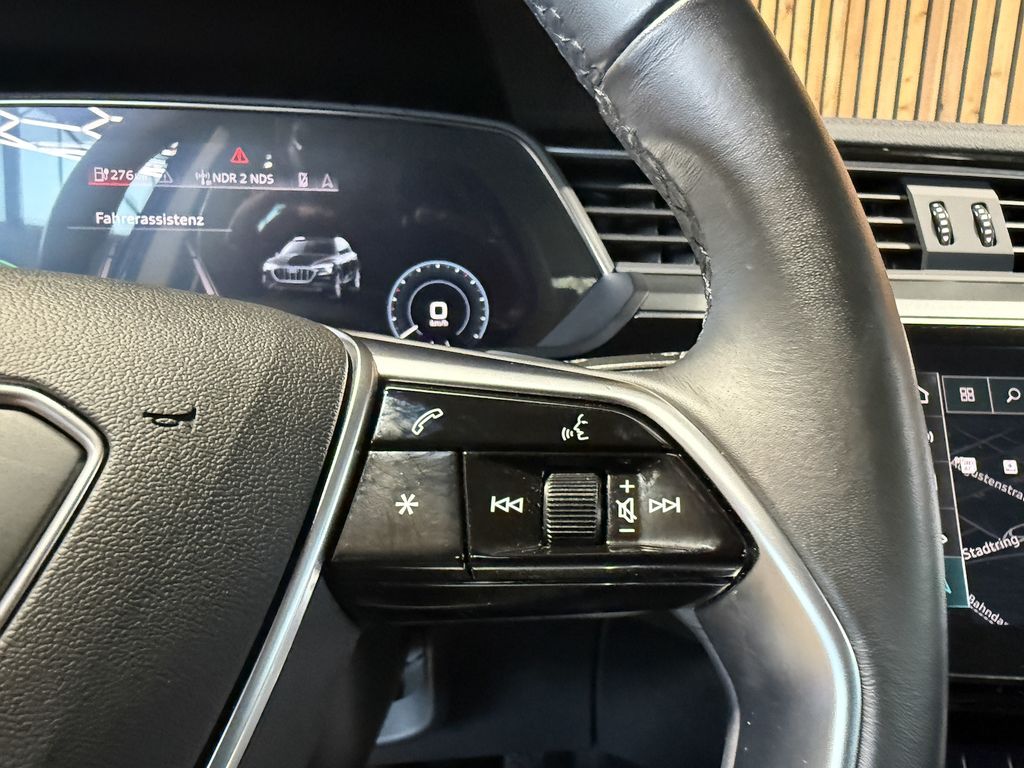 Audi e-tron 2022