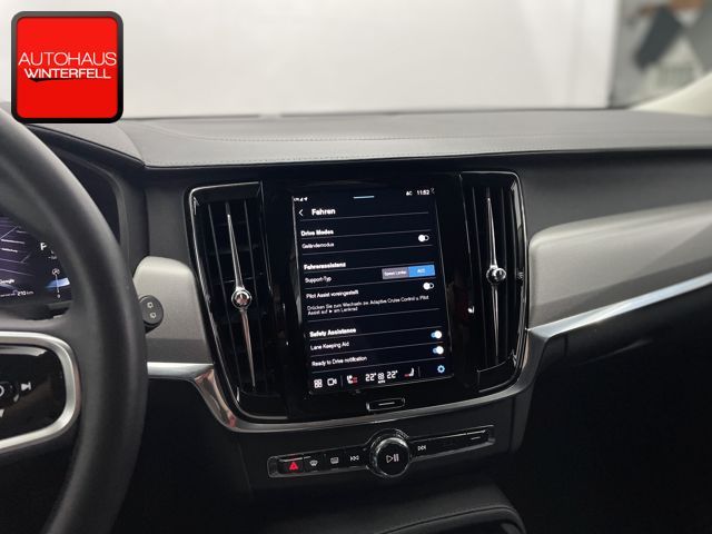 Volvo V90 Cross Country 2022