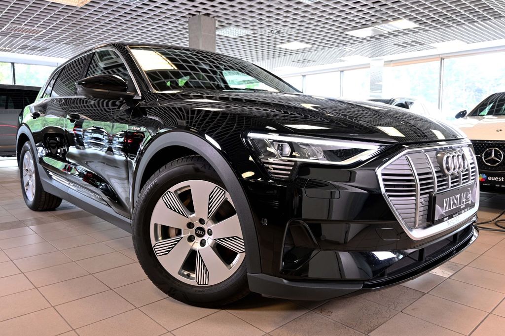 Audi e-tron 2023