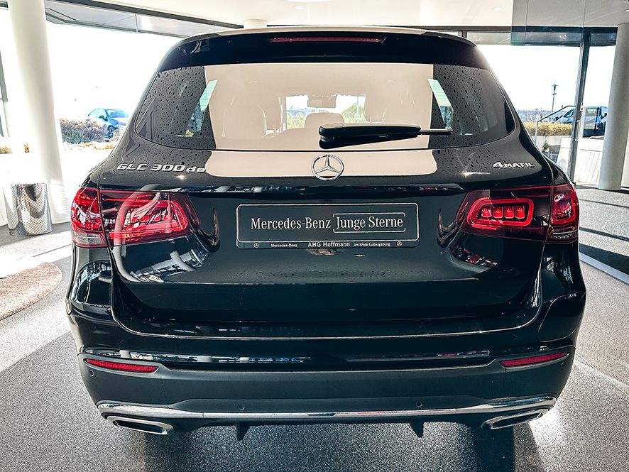 Mercedes-Benz GLC 300 2021