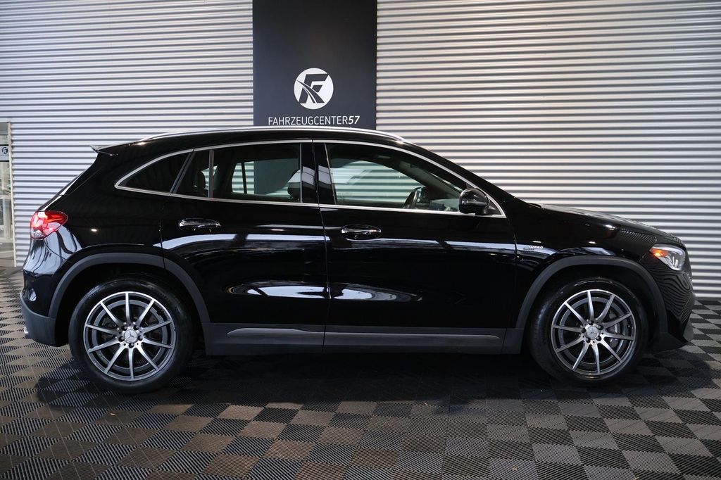 Mercedes-Benz GLA 45 AMG 2022