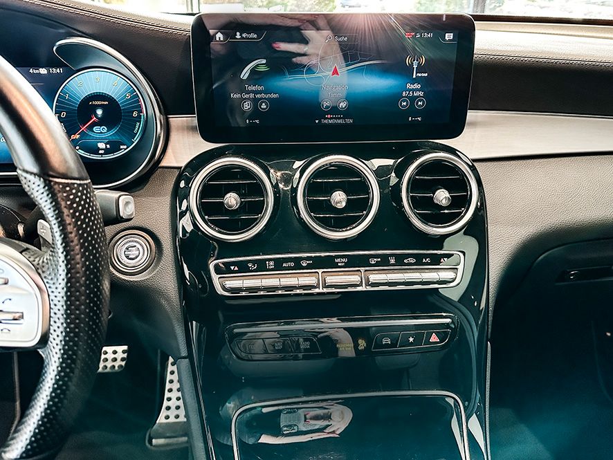 Mercedes-Benz GLC 300 2021