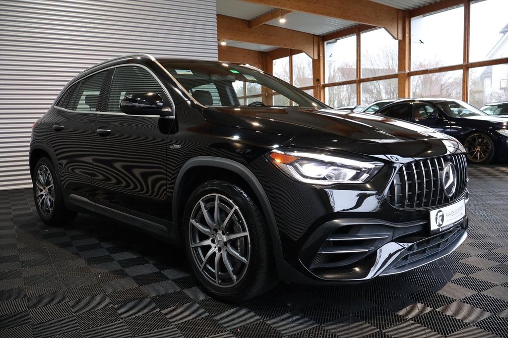 Mercedes-Benz GLA 45 AMG 2022