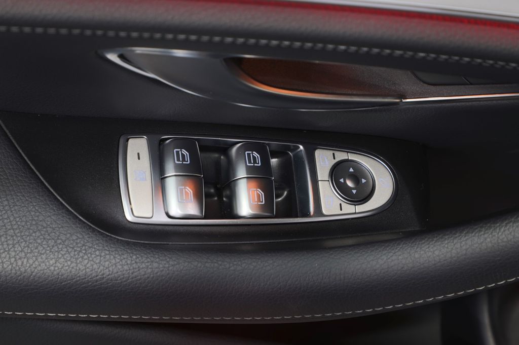 Mercedes-Benz E 300 2023