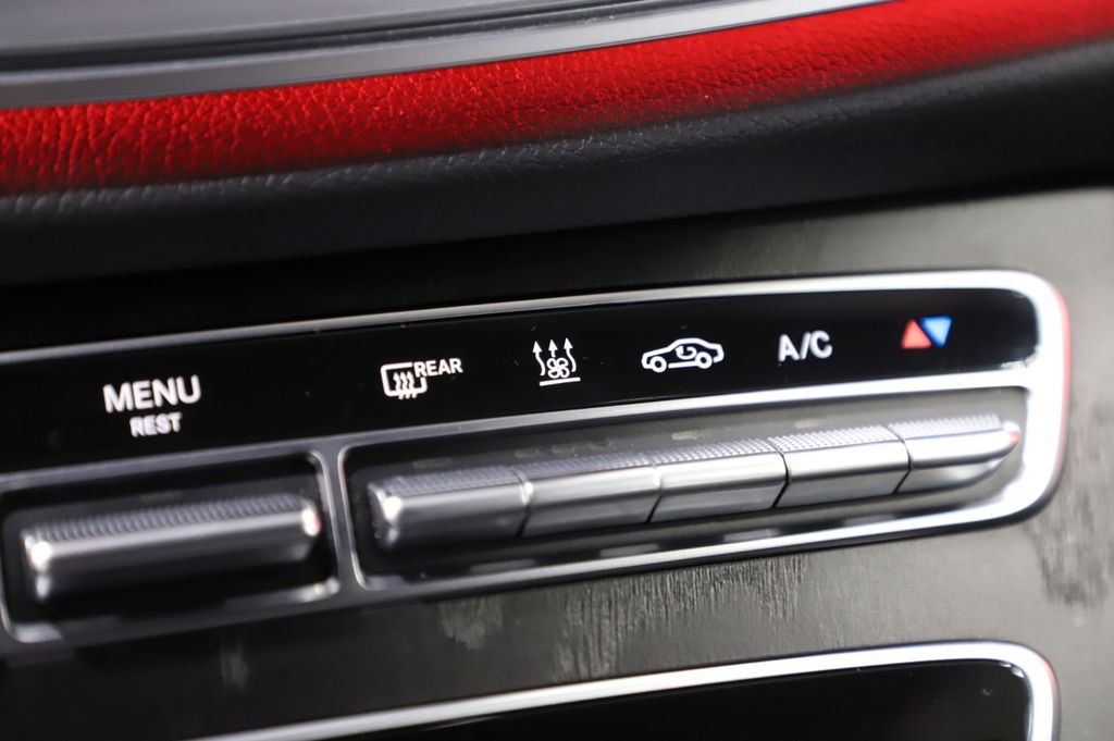 Mercedes-Benz E 300 2023