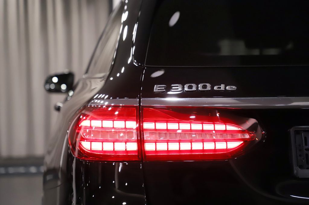 Mercedes-Benz E 300 2023